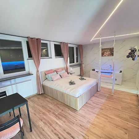 Yourapart Jacuzzi Przy Zamku Krolewskim Varsovie Extérieur photo