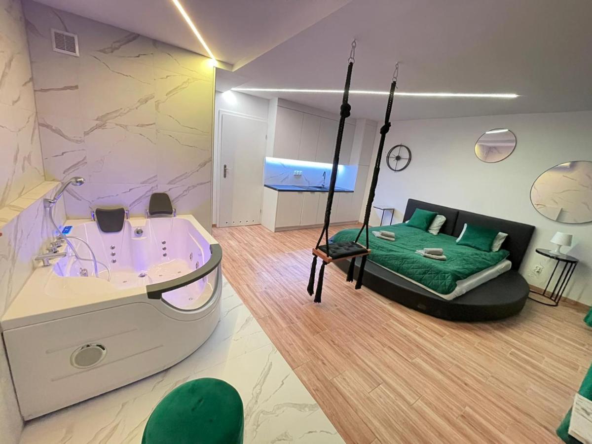 Yourapart Jacuzzi Przy Zamku Krolewskim Varsovie Extérieur photo