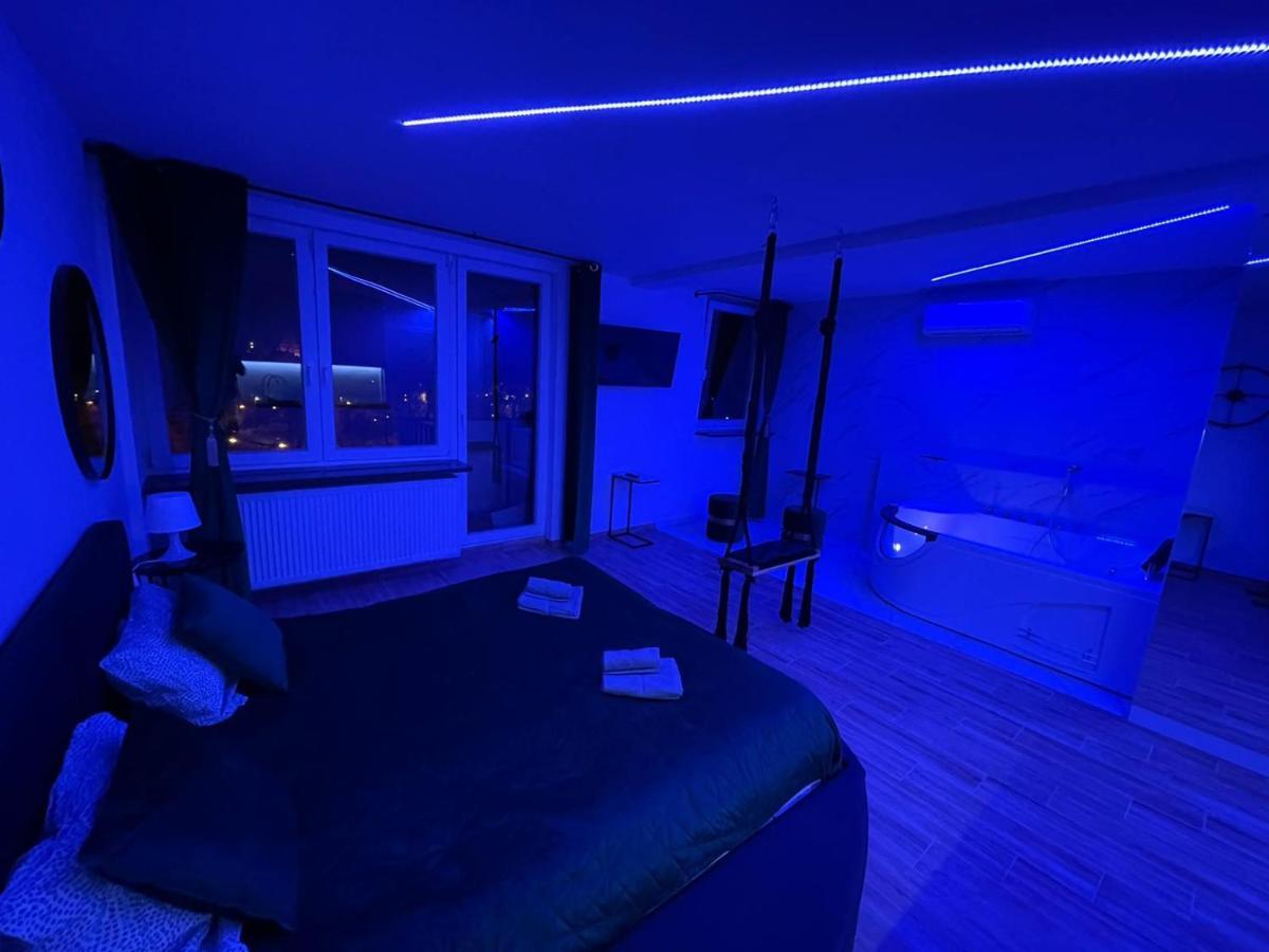 Yourapart Jacuzzi Przy Zamku Krolewskim Varsovie Extérieur photo